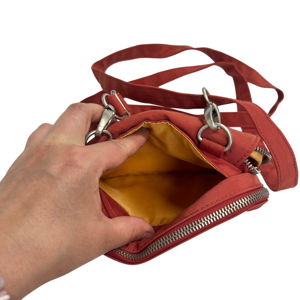 Baggallini Crossbody Wallet Purse Small Red Nylon Utility Travel Bag Gorpcore - Picture 7 of 9